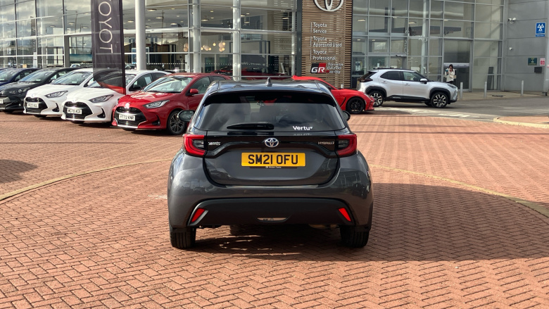 Toyota Yaris 1.5 Hybrid Design 5dr CVT Hybrid Hatchback